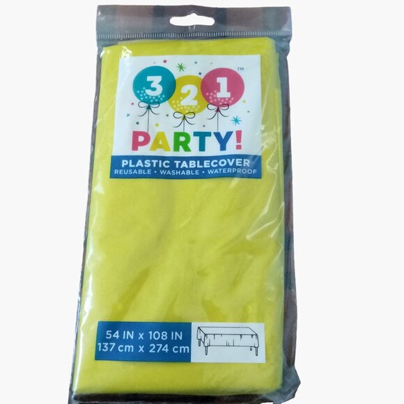 Party Tablecover Yellow rectangle 54 x 108 inch Plastic Reusable Waterproof - Picture 1 of 2